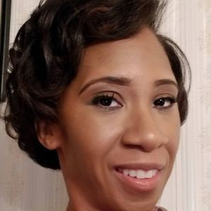 Meet your Posher, Monique